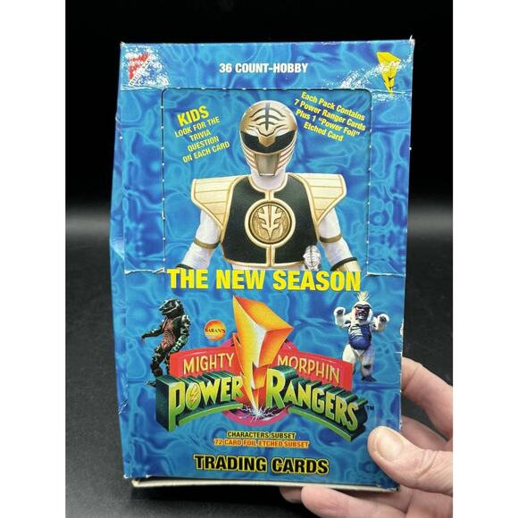Rare New Mighty Morphin Power Rangers the new season trading cards 27 Packs!